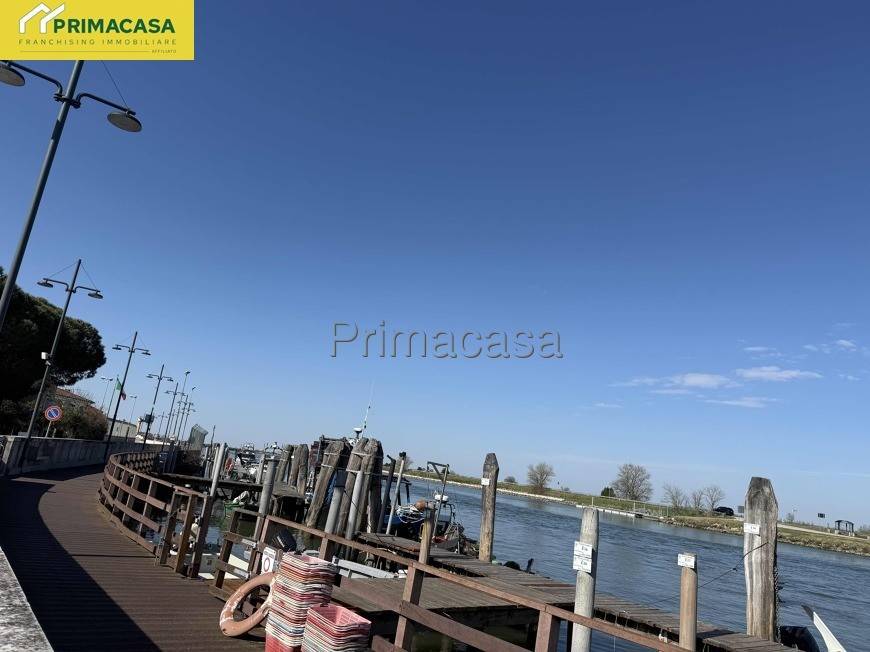 appartamento in vendita a Porto Viro in zona Porto Levante
