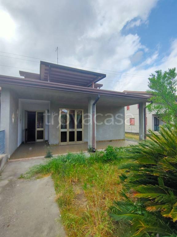 casa indipendente in vendita a Porto Viro