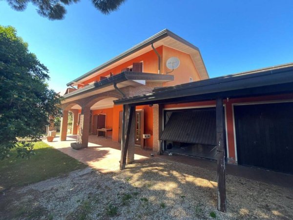 casa indipendente in vendita a Porto Viro