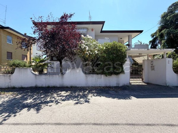 casa indipendente in vendita a Porto Viro