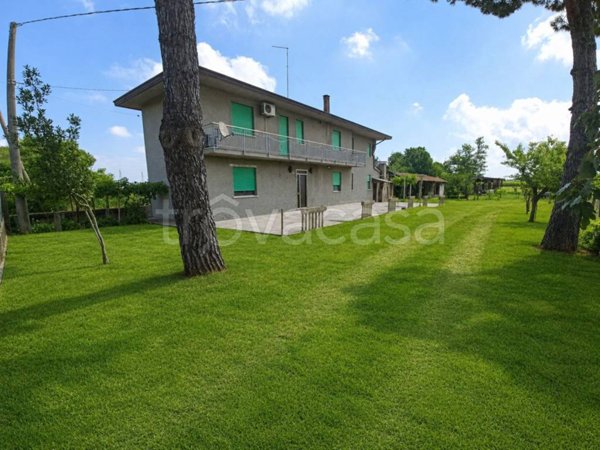 casa indipendente in vendita a Porto Viro