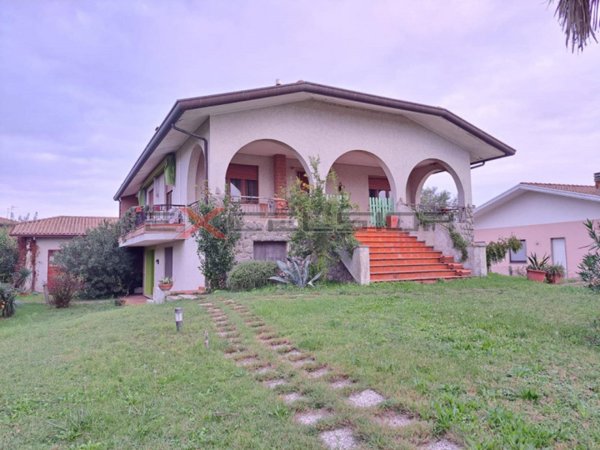 casa indipendente in vendita a Porto Viro