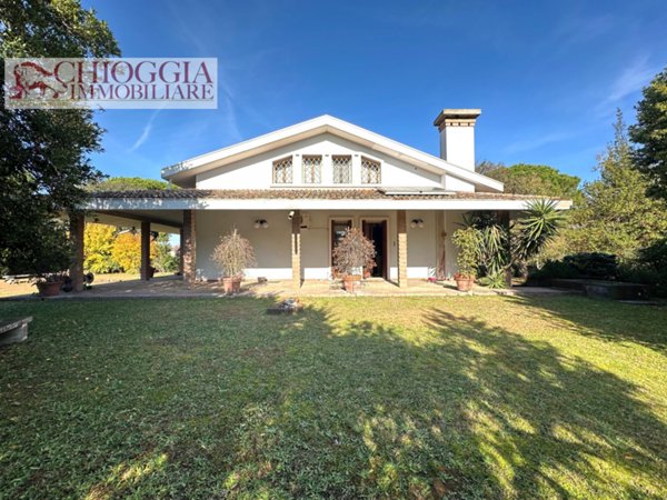casa indipendente in vendita a Porto Viro