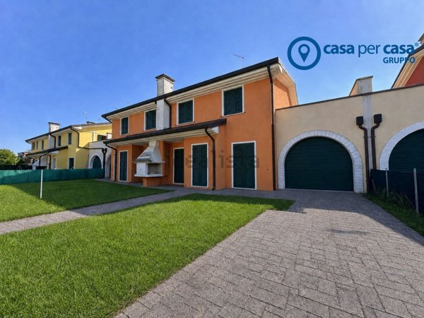 casa indipendente in vendita a Porto Viro