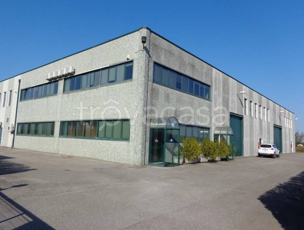 locale commerciale in vendita a Porto Viro