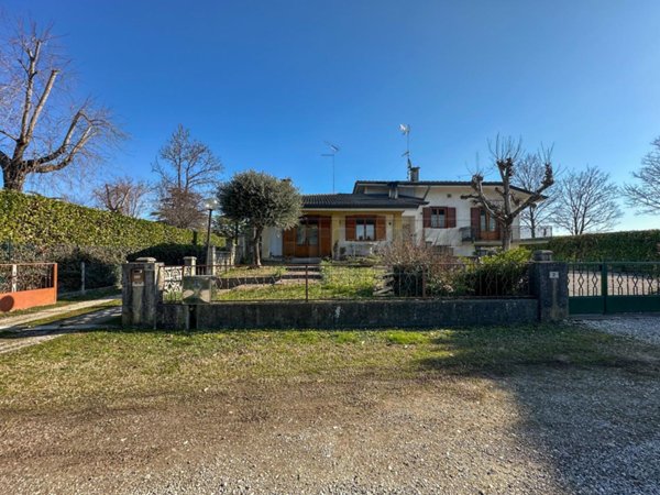 casa indipendente in vendita ad Aiello del Friuli