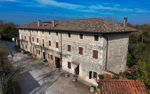 esavano in vendita ad Aiello del Friuli