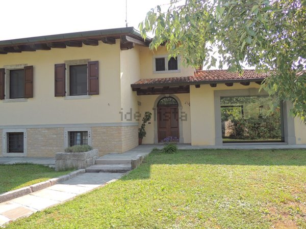 casa indipendente in vendita ad Aiello del Friuli