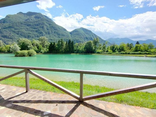 negozio in vendita ad Amaro