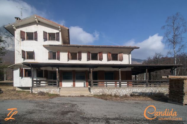 negozio in vendita ad Ampezzo