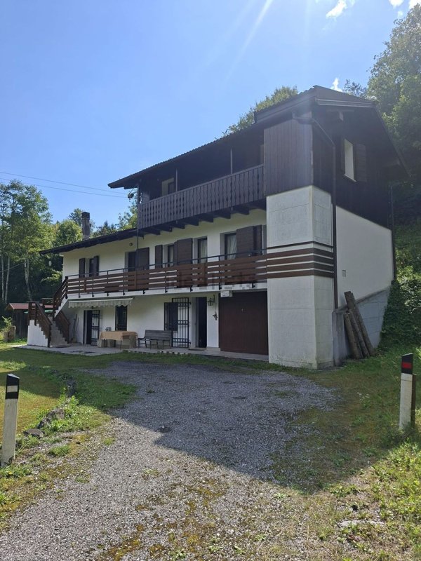 casa indipendente in vendita ad Ampezzo