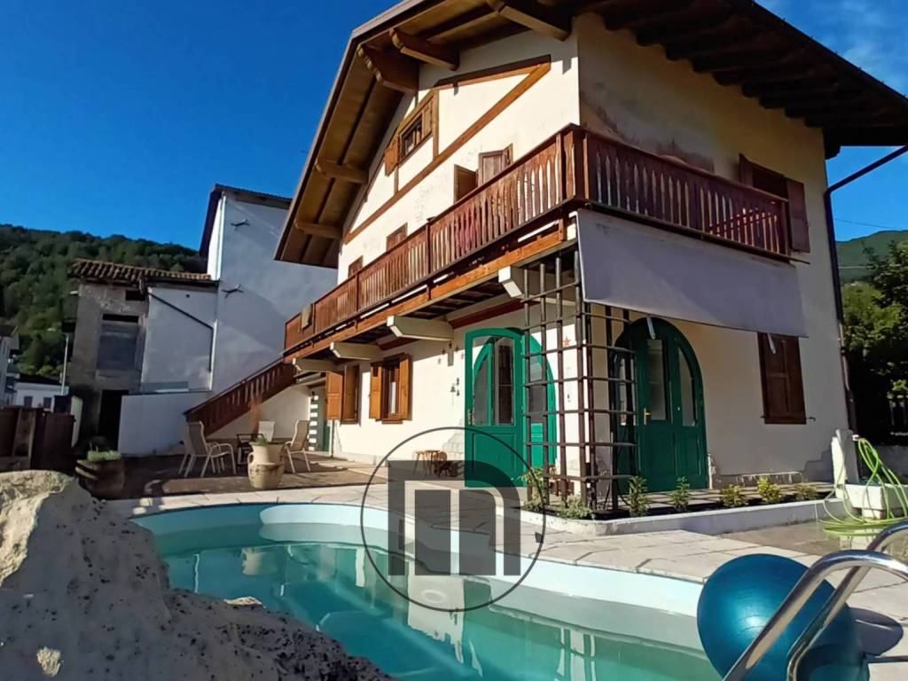 casa indipendente in vendita ad Ampezzo