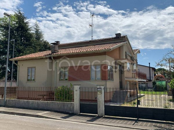 casa indipendente in vendita ad Aquileia