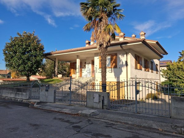casa indipendente in vendita ad Aquileia