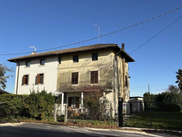casa indipendente in vendita ad Aquileia
