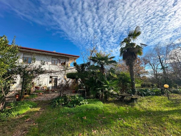 casa indipendente in vendita ad Aquileia in zona Beligna