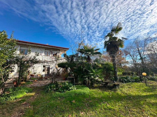 casa indipendente in vendita ad Aquileia in zona Beligna