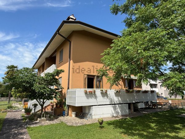 casa indipendente in vendita ad Aquileia in zona Monastero