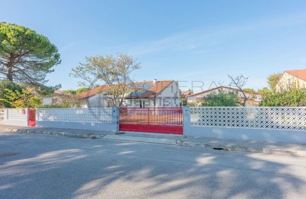 casa indipendente in vendita ad Aquileia in zona Monastero