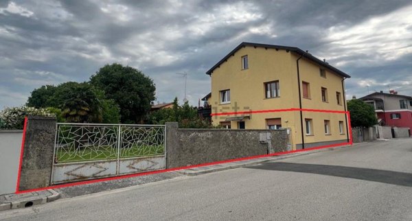 appartamento in vendita ad Aquileia in zona Monastero