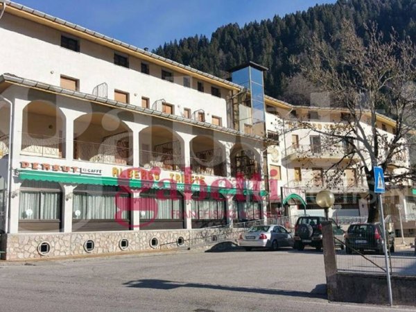 intera palazzina in vendita ad Arta Terme
