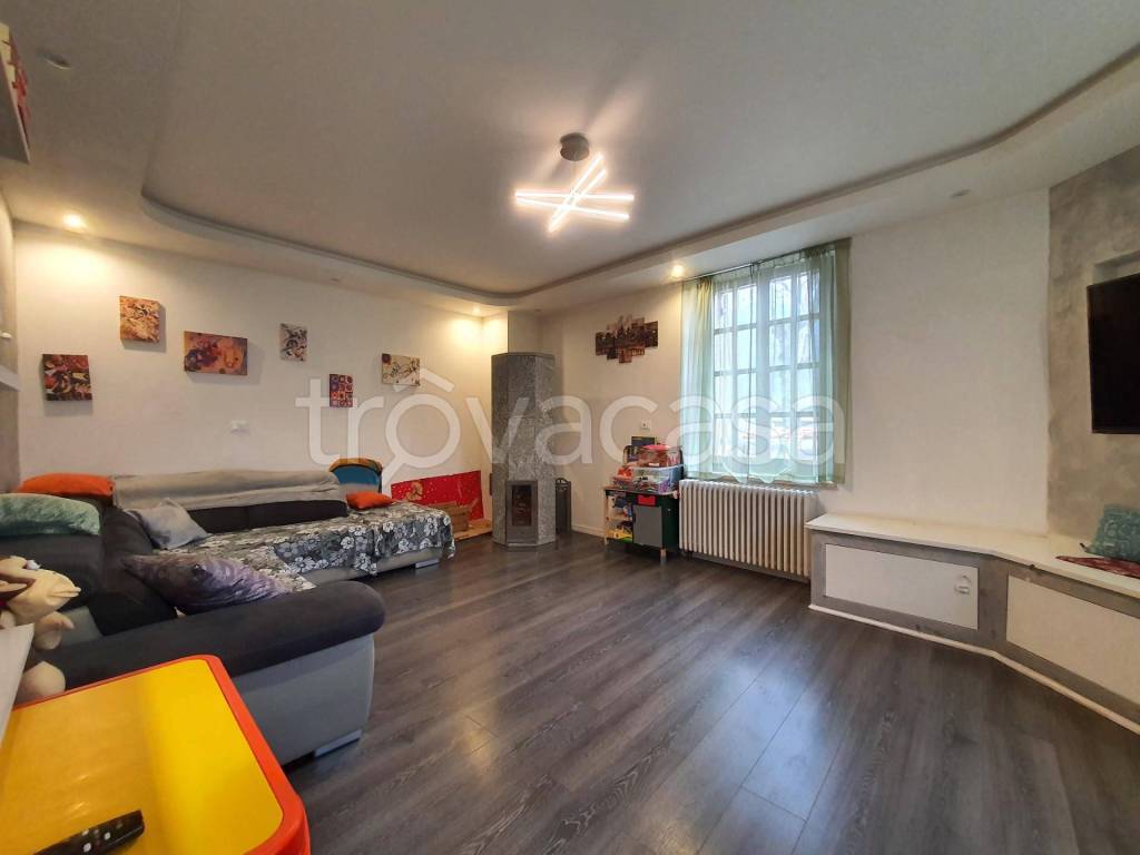 casa indipendente in vendita ad Arta Terme