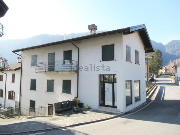 negozio in vendita ad Arta Terme