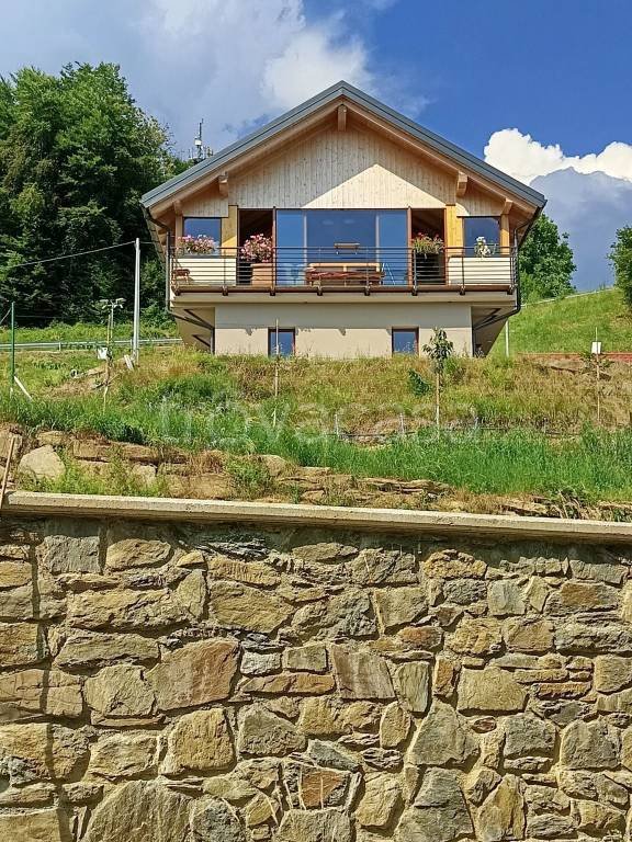 casa indipendente in vendita ad Arta Terme