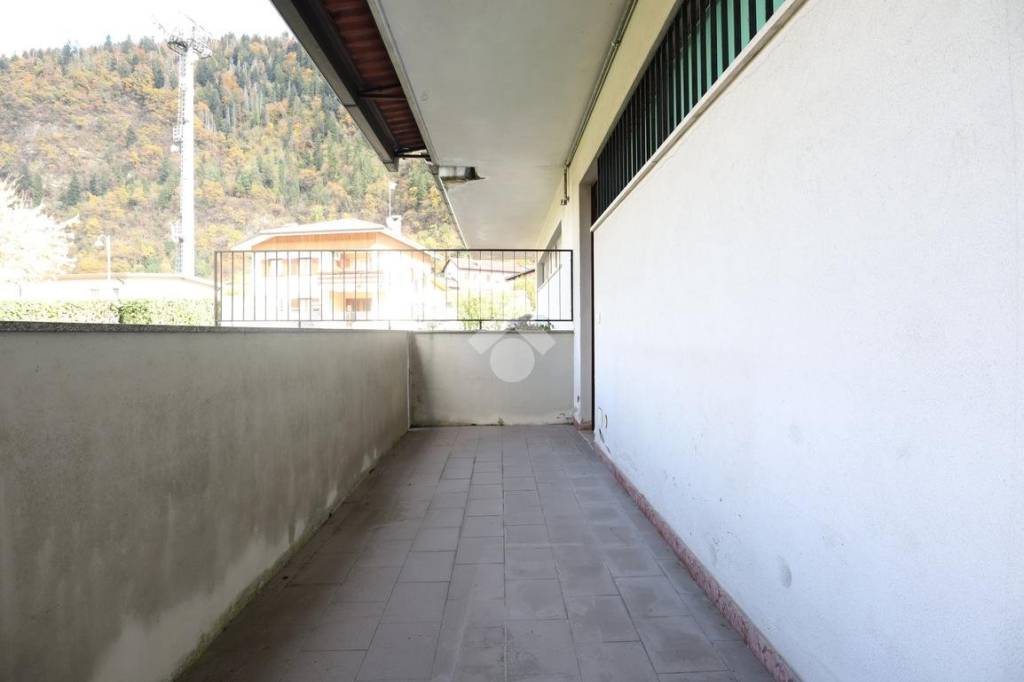 negozio in vendita ad Arta Terme