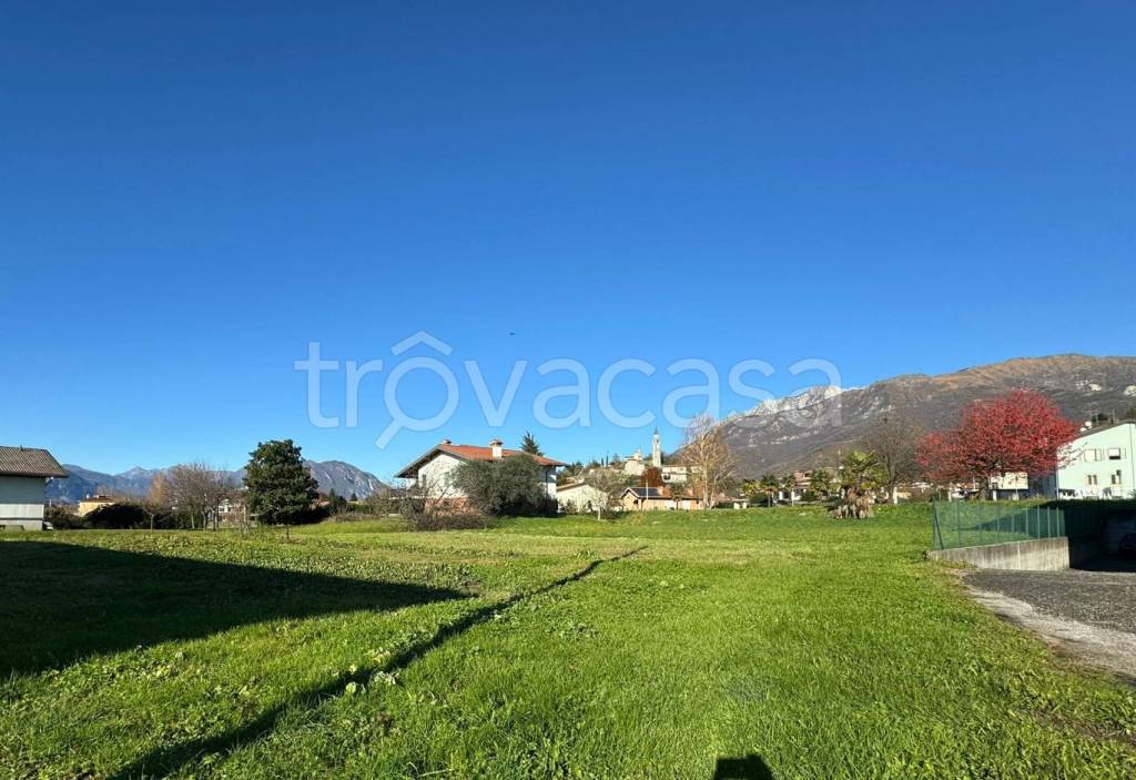terreno edificabile in vendita ad Artegna