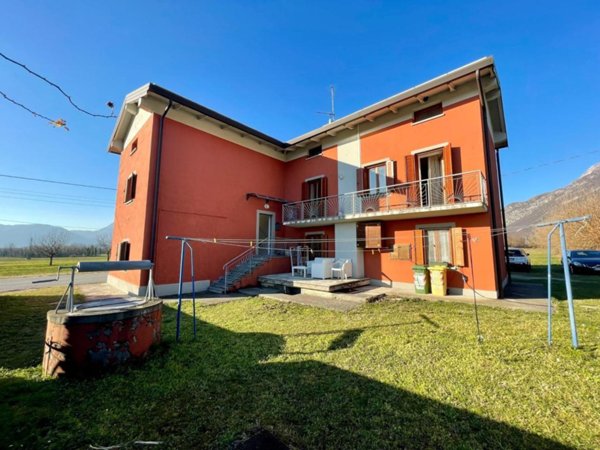 casa indipendente in vendita ad Artegna