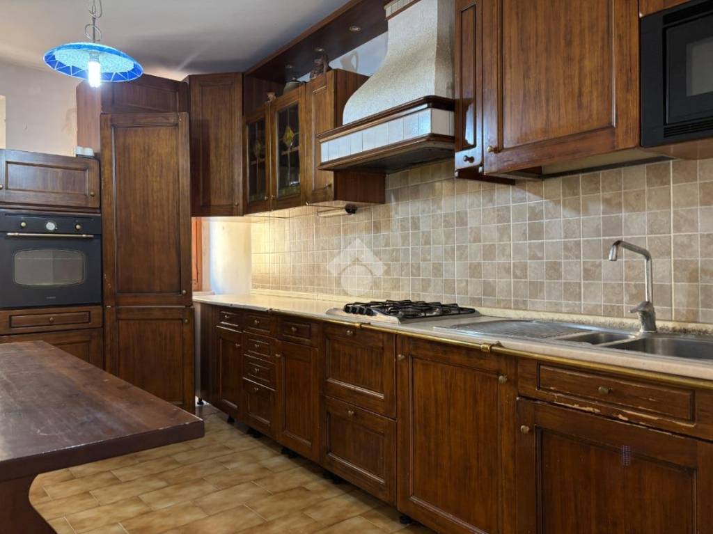 casa indipendente in vendita ad Artegna