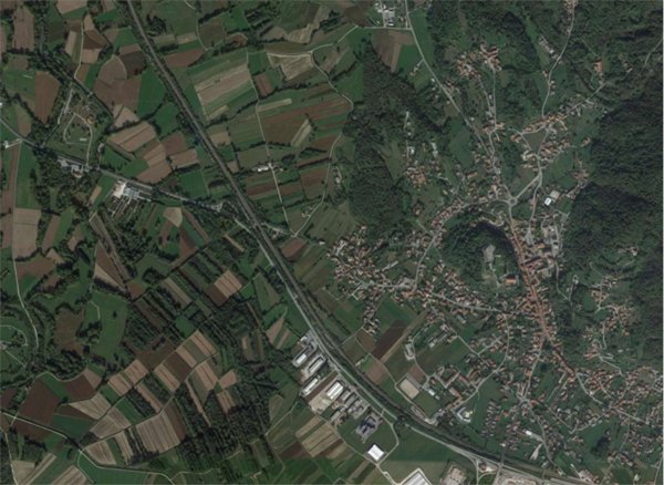 terreno edificabile in vendita ad Artegna