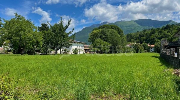 terreno edificabile in vendita ad Artegna