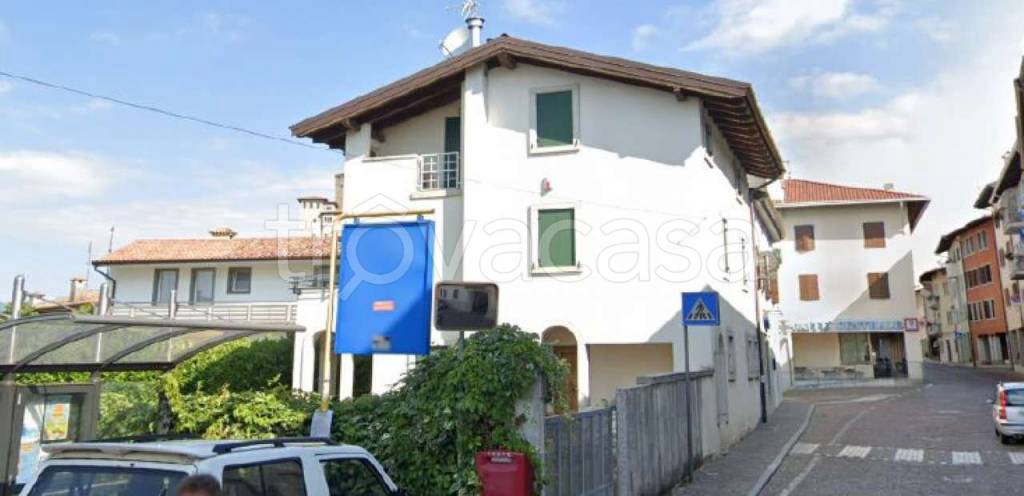 casa indipendente in vendita ad Artegna