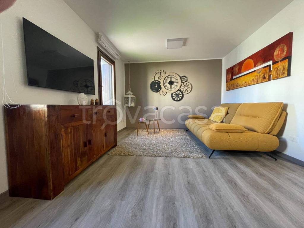 appartamento in vendita ad Artegna