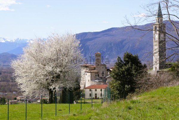 casa indipendente in vendita ad Artegna