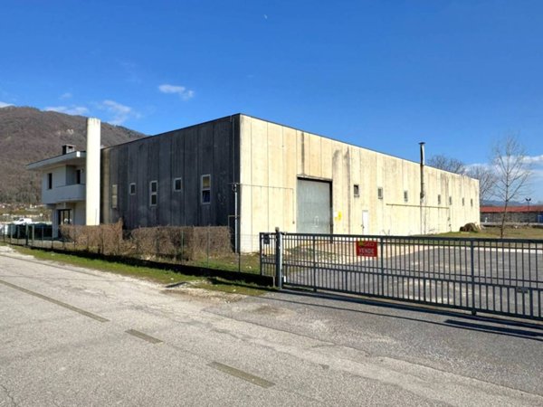 casa indipendente in vendita ad Artegna