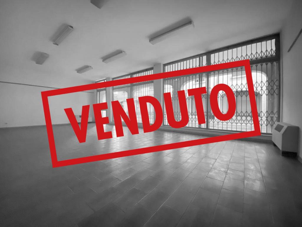 negozio in vendita ad Artegna in zona Sornico