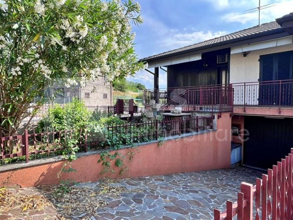 casa indipendente in vendita ad Artegna in zona Sornico
