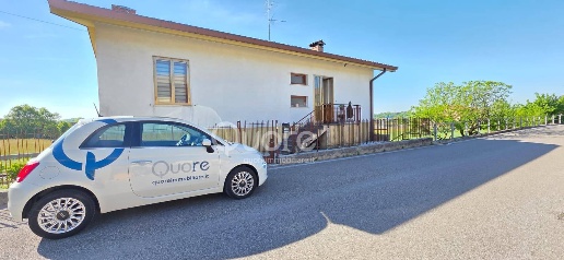 casa indipendente in vendita ad Artegna