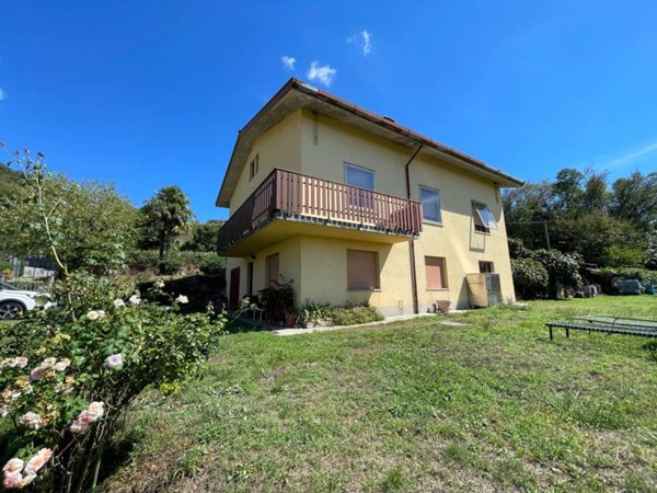 casa indipendente in vendita ad Artegna