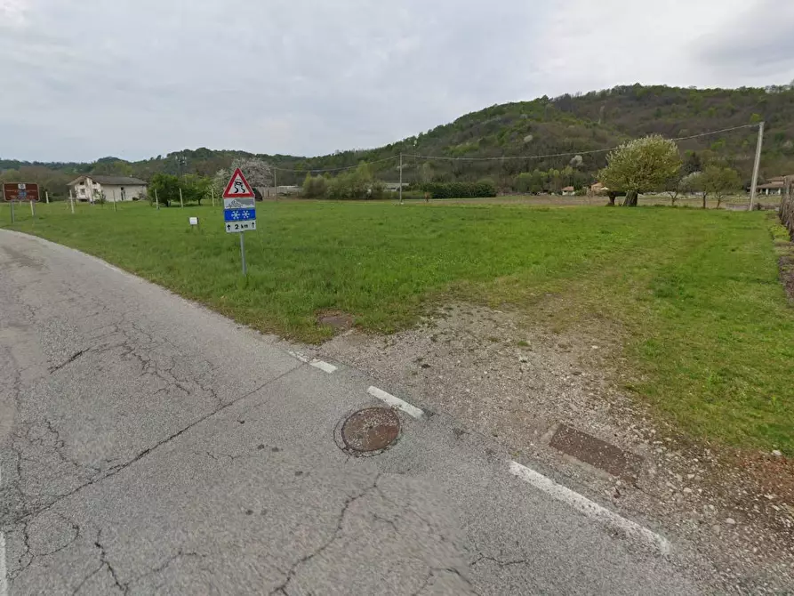 terreno edificabile in vendita ad Attimis
