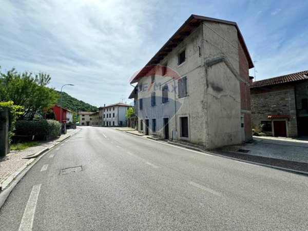 casa indipendente in vendita ad Attimis