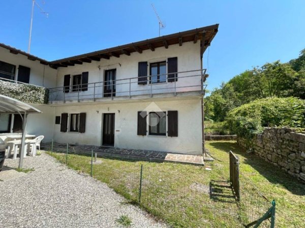 casa indipendente in vendita ad Attimis