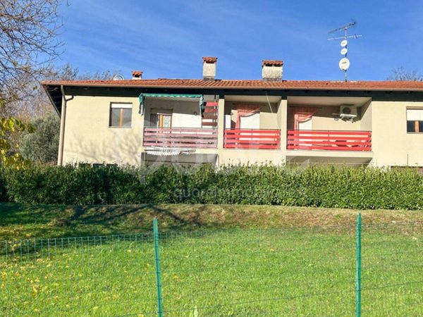 casa indipendente in vendita ad Attimis in zona Subit