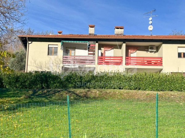 casa indipendente in vendita ad Attimis in zona Subit