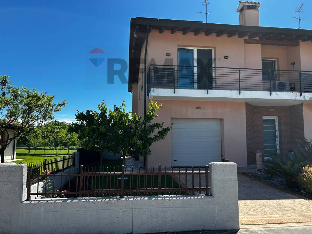 casa indipendente in vendita ad Attimis