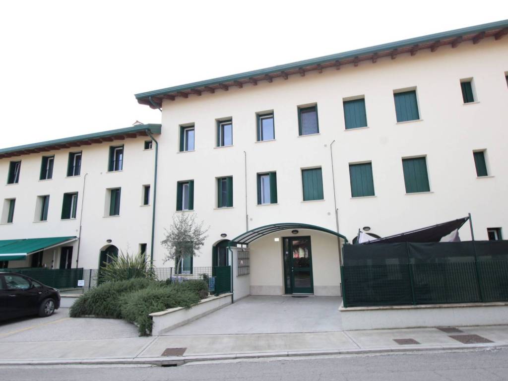 appartamento in vendita a Bagnaria Arsa in zona Castions delle Mura