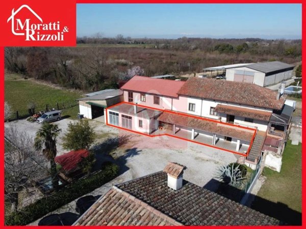 appartamento in vendita a Bagnaria Arsa in zona Castions delle Mura